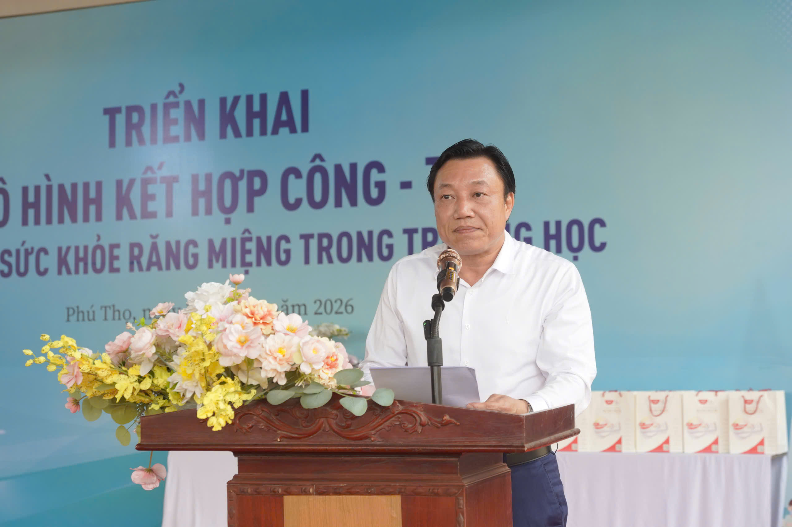TTƯT.GS.TS Nguyễn Huy Ngọc, Tỉnh ủy viên,  Phó Chủ tịch UBND tỉnh Phú Thọ lên phát biểu